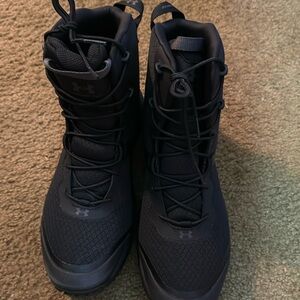 Under Armour utility boots black size 10